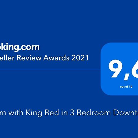 Room With King Bed In Shared 3 Bedroom Downtown Montreal Zewnętrze zdjęcie